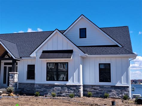 houses with metal roofs pictures|houses with metal roof accents.